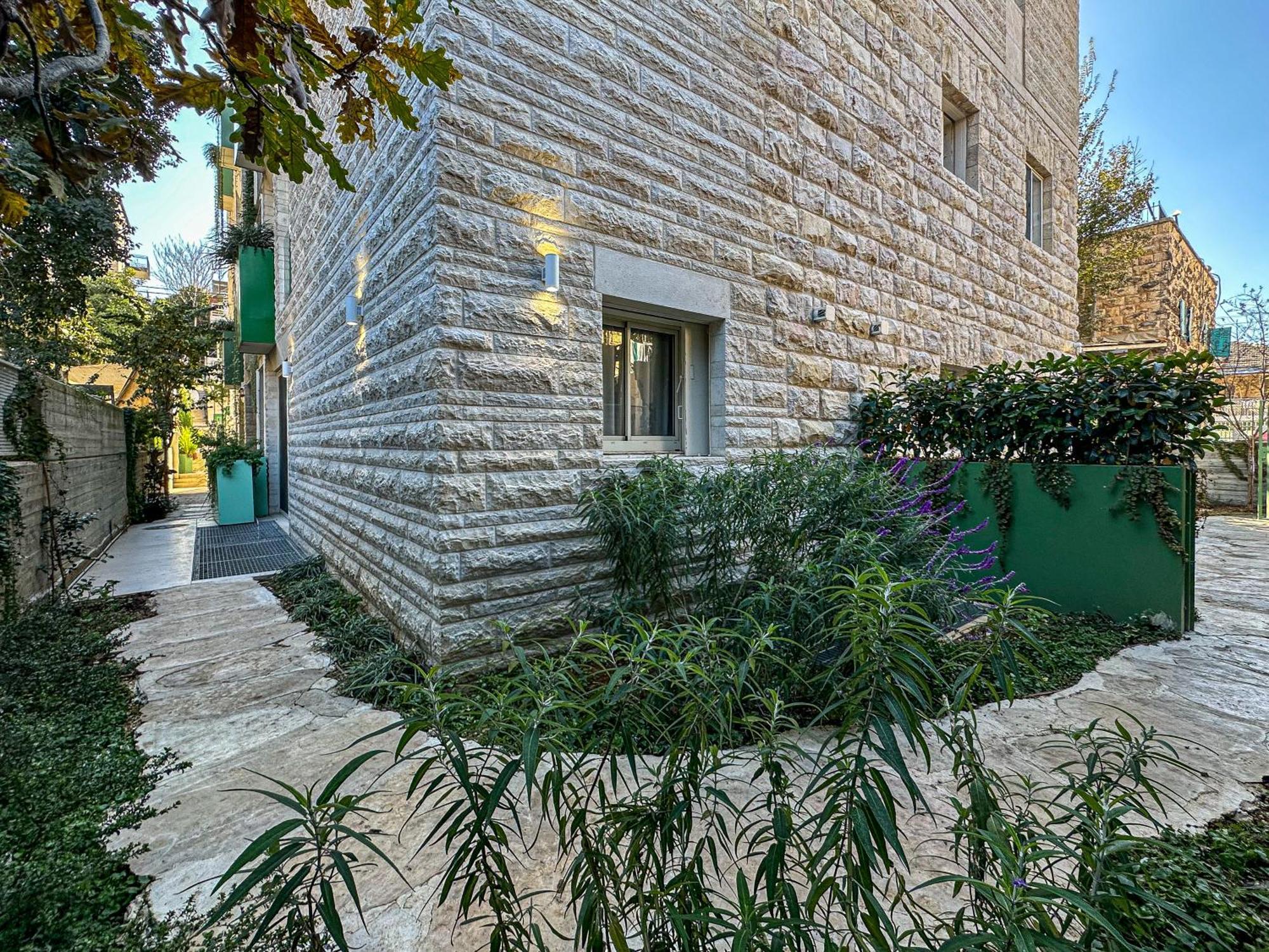 The J - Luxury Apartments By Localz Ierusalim Exterior foto
