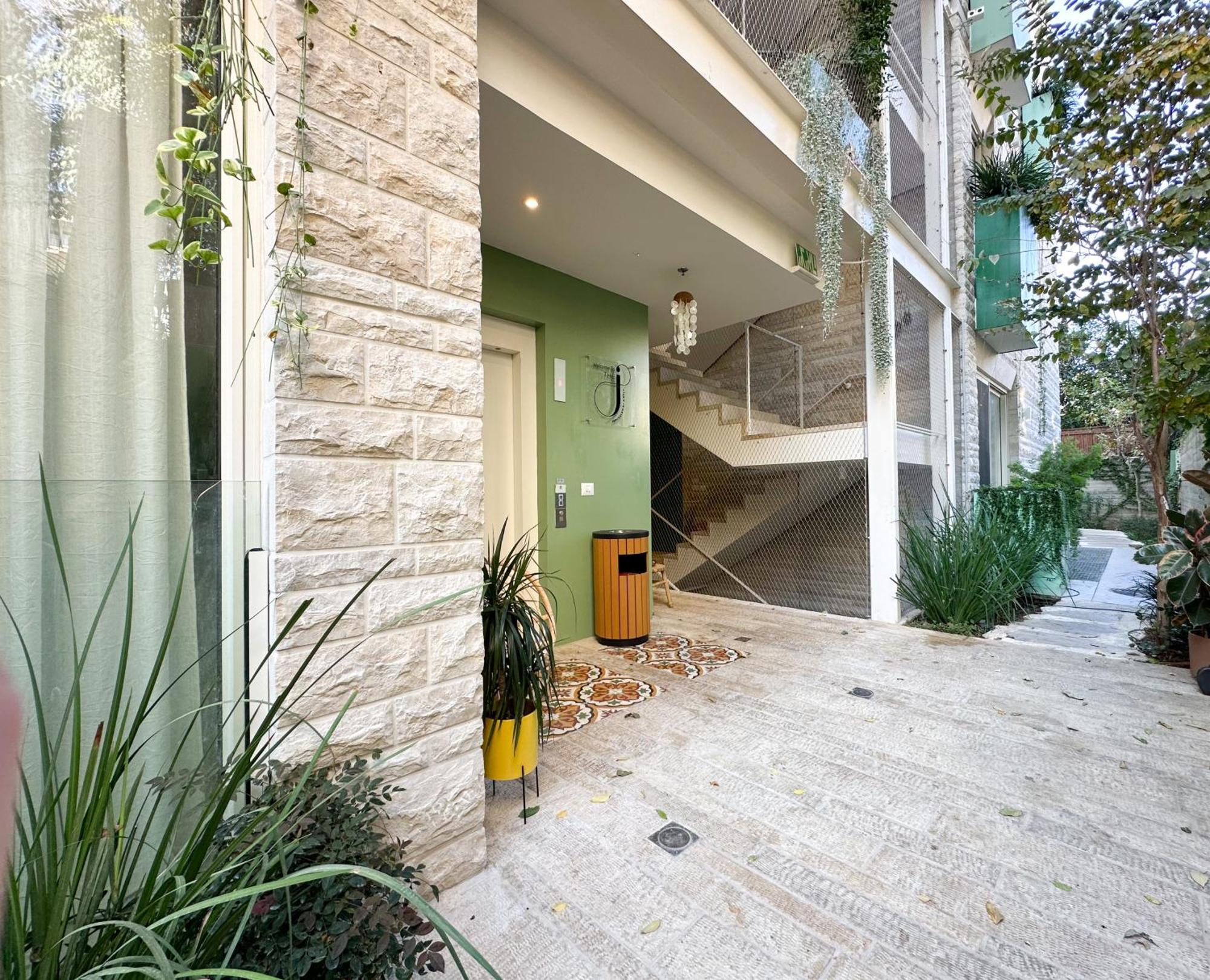 The J - Luxury Apartments By Localz Ierusalim Exterior foto